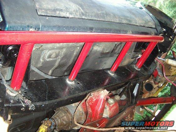 Passenger side cooling pipe/ rock rail
