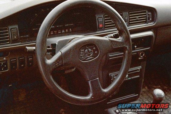 alpinemomo2.jpg Alpine/Momo stearing wheel with remote control