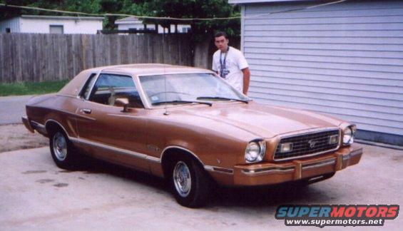 Bronze 1975 Ford Mustang II coupe