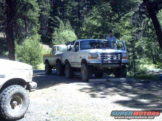 jun27899.jpg Everyone back form Rock crawling
