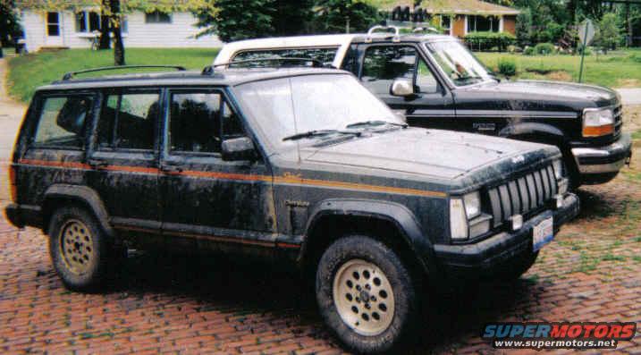 jeepbco.jpg my buddies jeep and the bronco