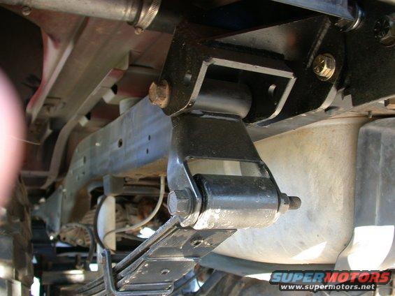 Leaf spring suspension part on vehicle underside