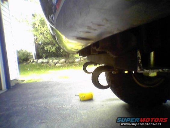 tow-hooks-2.jpg 