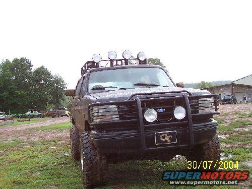 1995 Ford Bronco front view with brush guard and off-road lights