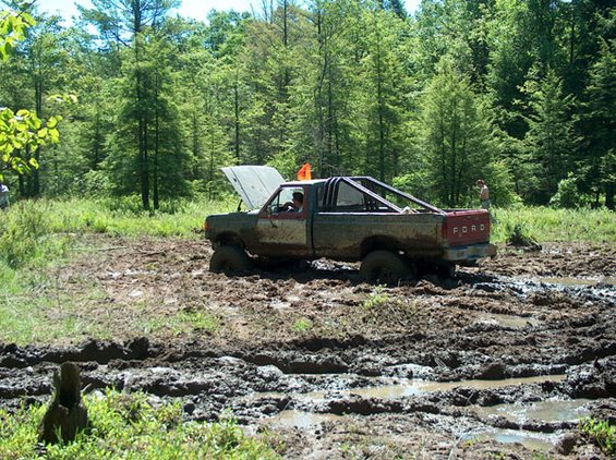 stuckstill.jpg Yup. The 350 is in there.