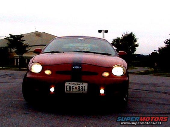 1996 Ford Taurus front view, red with black stripe