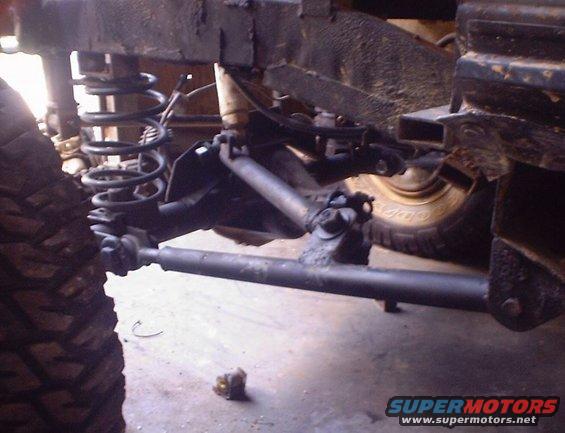 1989 Ford Bronco front suspension and tire
