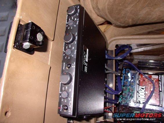 img_0137.jpg Better shot of the ancient crossover