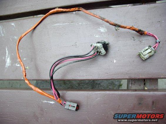 img_0253.jpg Another shot of harness.  It unplugs easily when you find it.