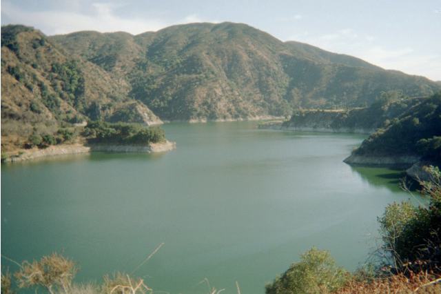 img16.jpg 