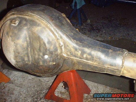 Rear axle assembly on red jack stands