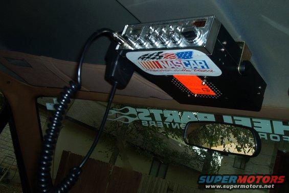 bronco-004.jpg Cb radio mounted on the head liner with the nascar sticker 