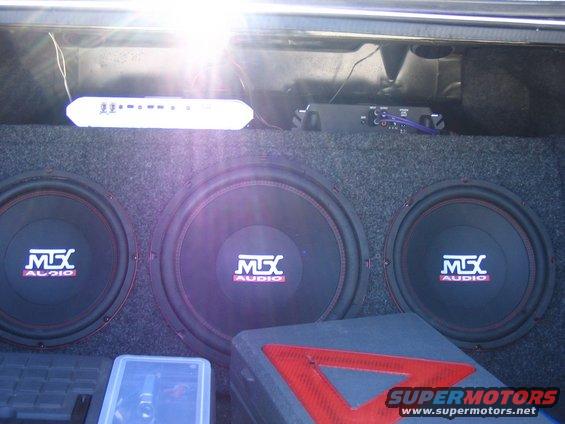 img_0013.jpg 2 10 inch MTX roadthunders and a 12 inch MTX roadthunder. with a 251D MTX amp, and a 4002T audiobahn