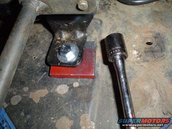 picture-351.jpg left the highest point in the floor stock height, but added 1/8" or 1/4" chunks of steel till the frame was level