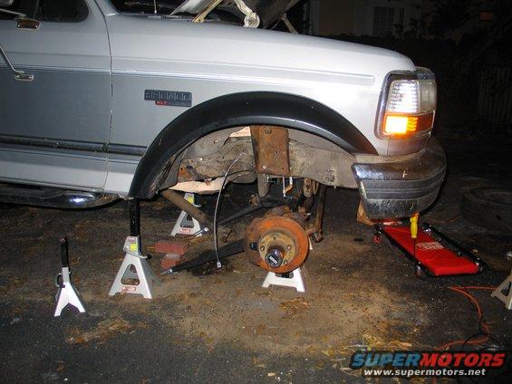 img_rightbucket.jpg sorta on there, got clamps holding it on. gotta get more washers