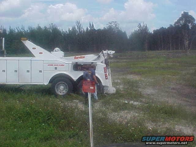 tow-truck-2.jpg 