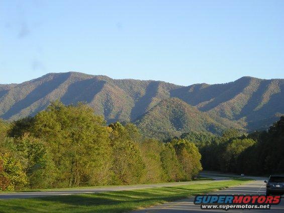 p1010083.jpg Mountians on the way back