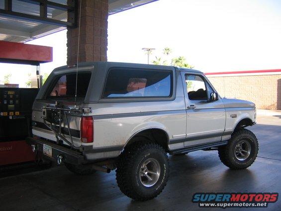 img_0929.jpg gettin some gas and lunch at the QT