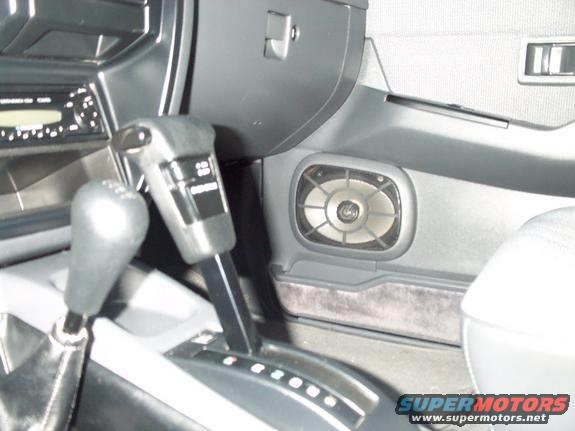 1995 Nissan Pathfinder photo