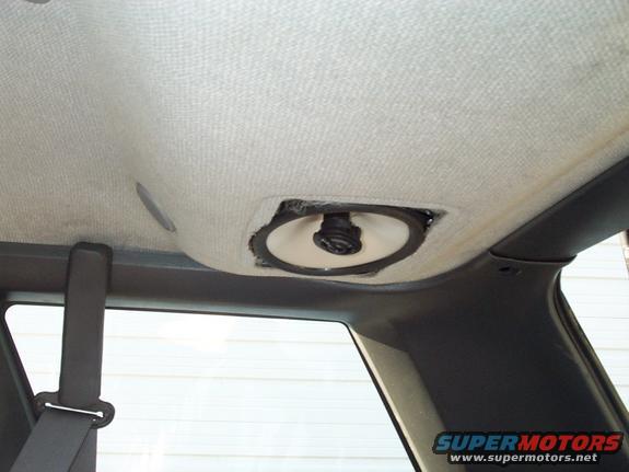 1995 Nissan Pathfinder photo