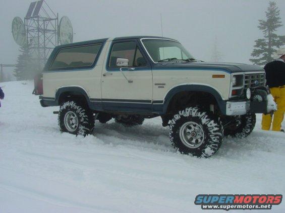 Bronco up at Leeks Lookout