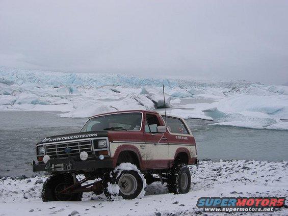 img_2149.jpg Me posing at the glacier in another section