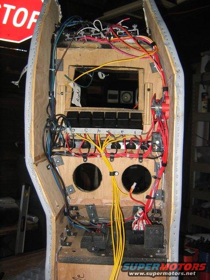 Got some more of the wiring done, and about half of the fuse block wired.