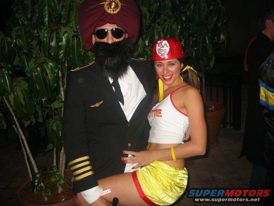 img_0219.jpg Petes girl Janet...they match...how cute