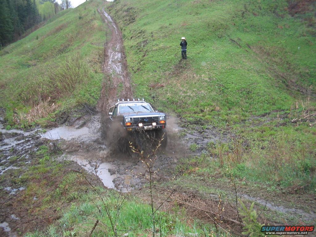 1986 Ford Bronco photo