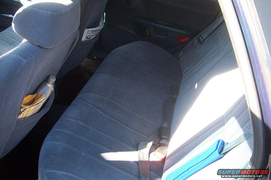 1993 Ford Taurus photo