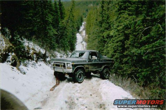 041103205142.jpg Boy did I want my winch here! It was back at the shop waiting for it's bumper.