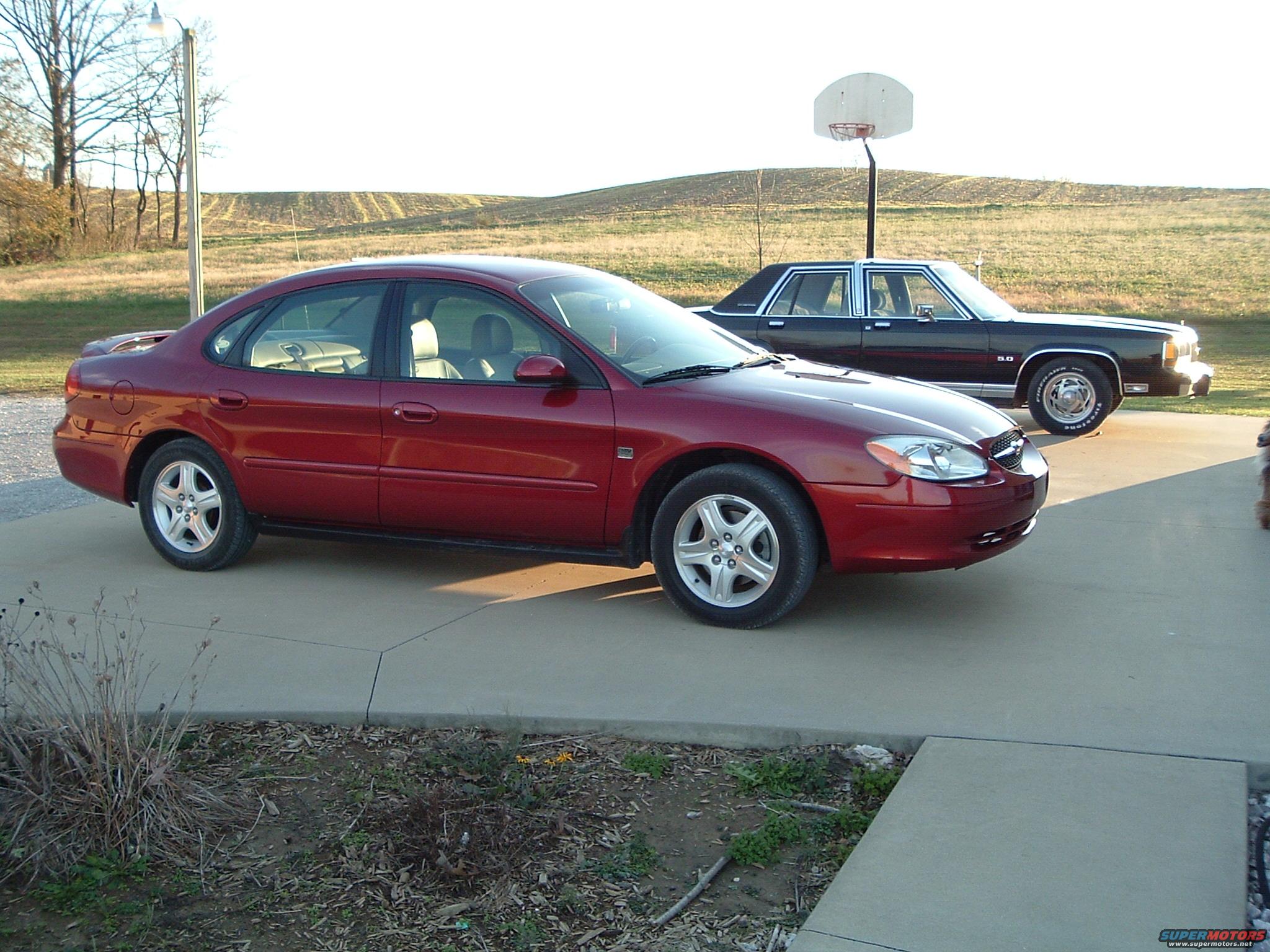 2001 Ford Taurus
