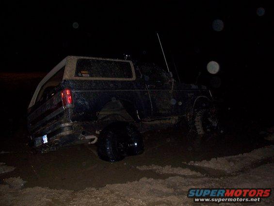 000_0173.jpg Another shot of the passenger side
