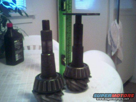 image010.jpg the long spline is 1/2 inch longer than the short spline and all the length is added in the splines