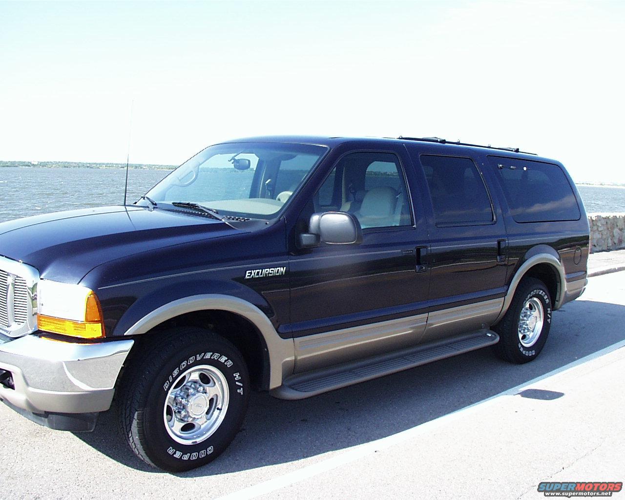 2000 Ford Excursion “Xochi”