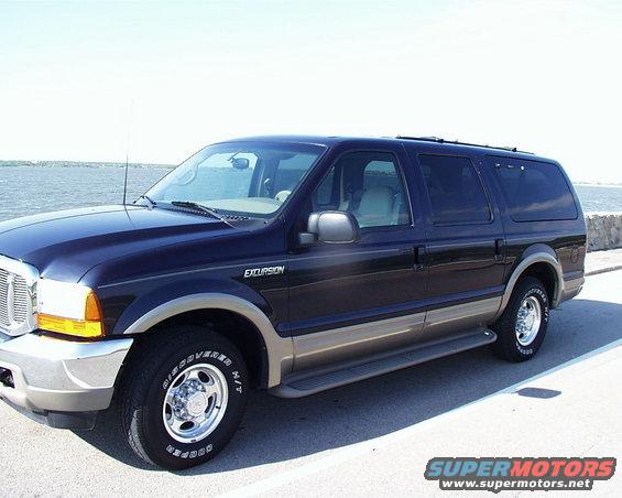 pic00006.jpg My new (ok not really new but its new to me :) 2000 Ford Excursion Limited RWD. I wanted a V10 or disel and 4X4 but at the time when my old daily died, this was the only one color that I liked (the others were red and/or not limited). So my option were limited from the ads of the Sundaynews paper.