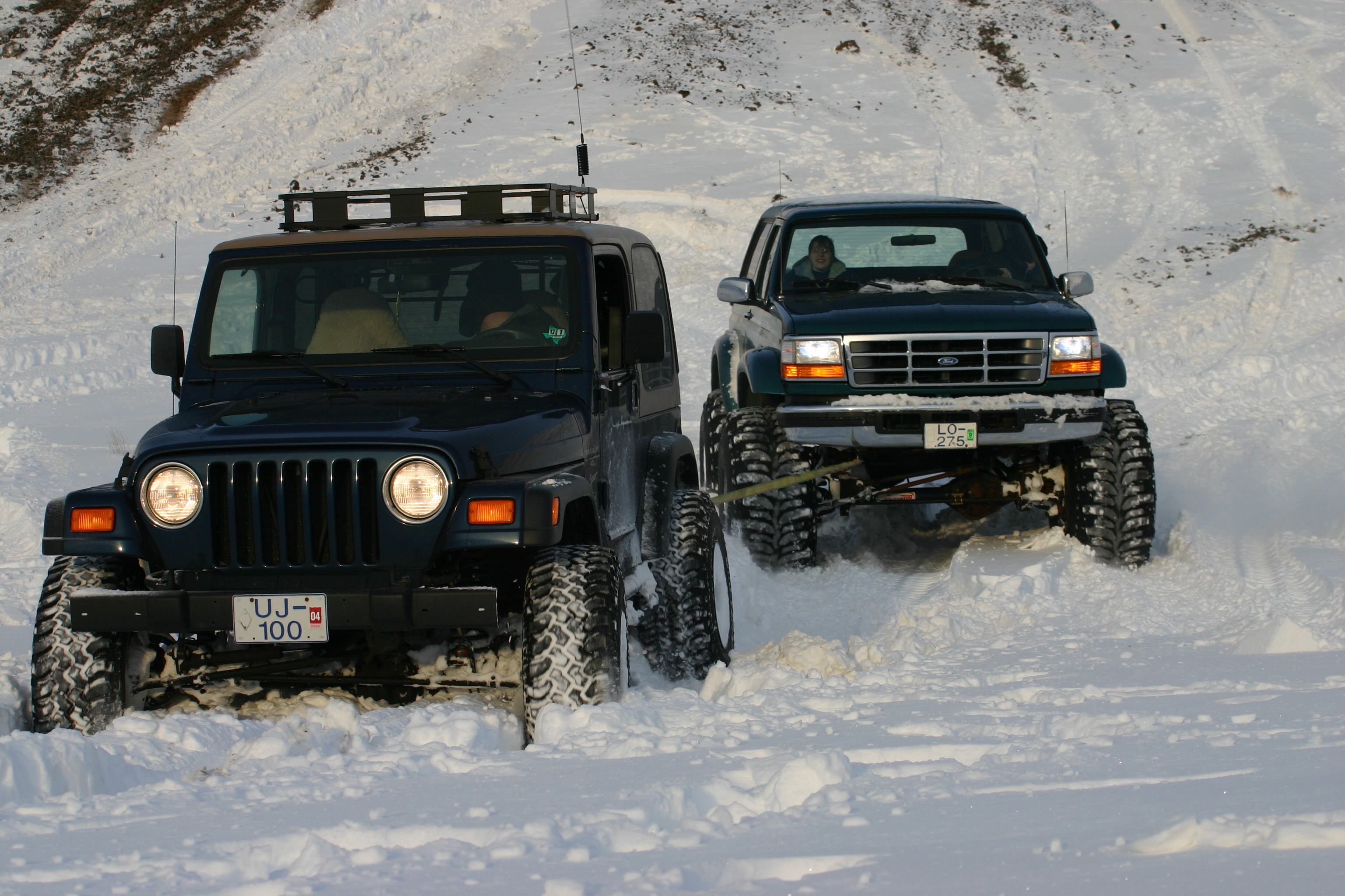 snow wheeling