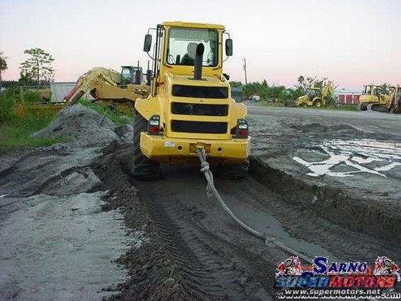 Pulling with a New Holland LW 130.
