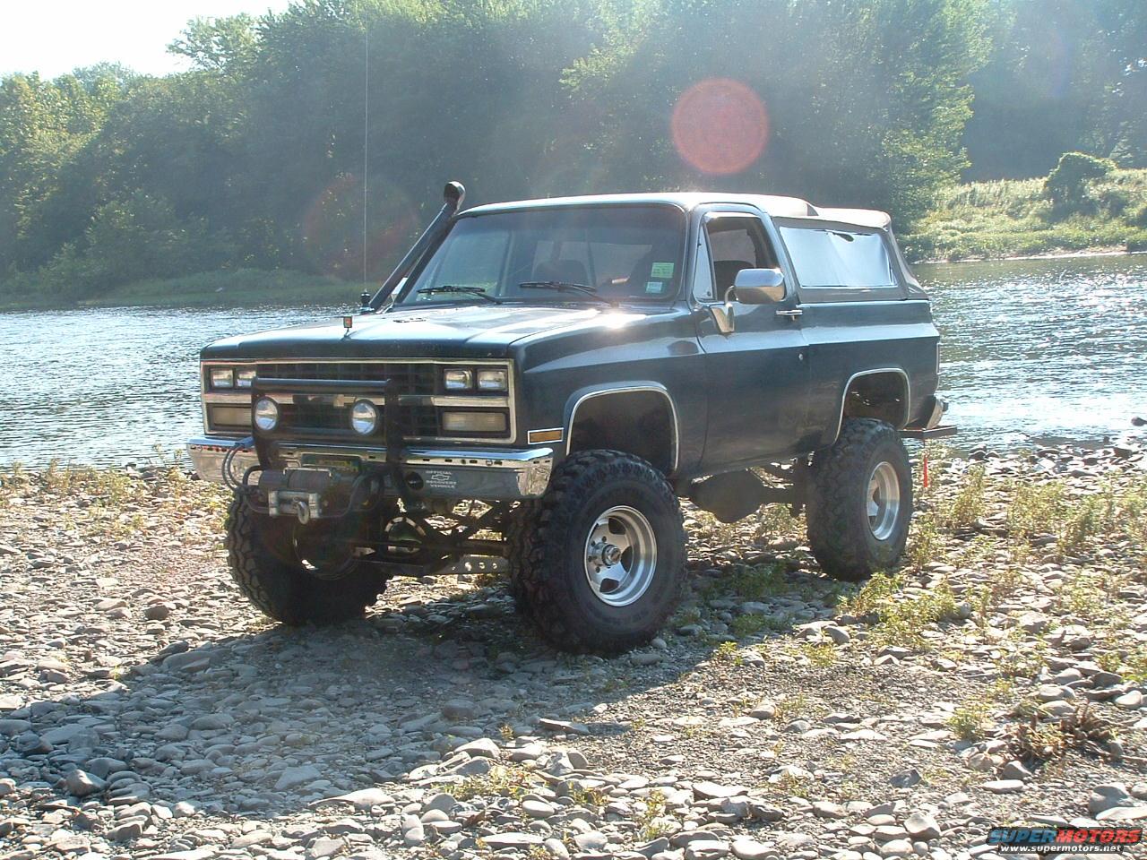 1989 Chevrolet Blazer photo