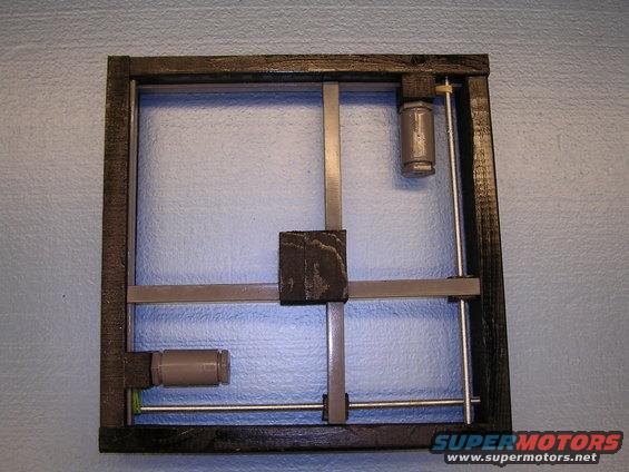 s-designs-007.jpg This is the linear control system that moves in the X-Y plain.