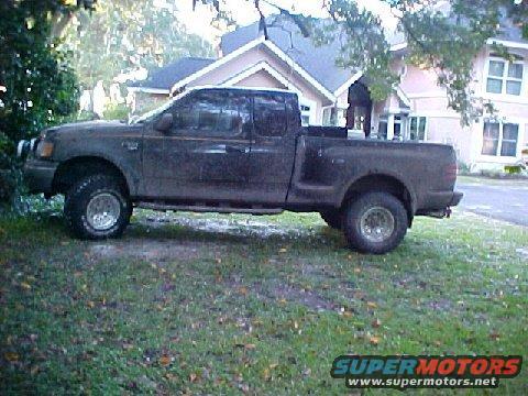 bobbystruck.jpg Bobby's new truck, but alittle dirty!!
