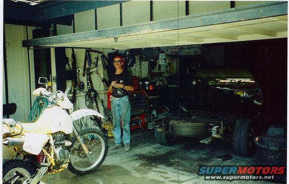 dr.jpg My Garage and DR440 Suzuki