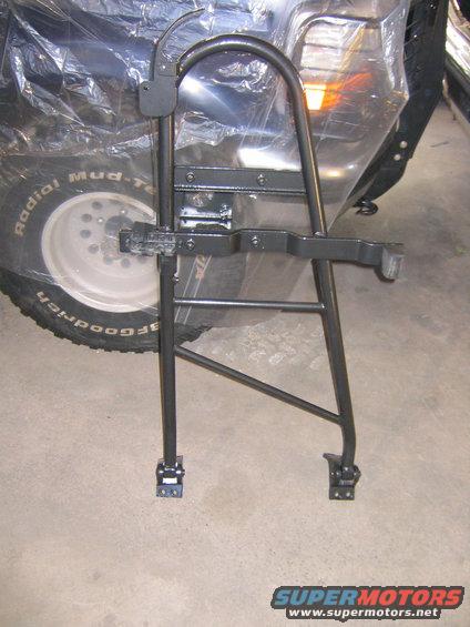 bronco-031.jpg tire carrier painted 