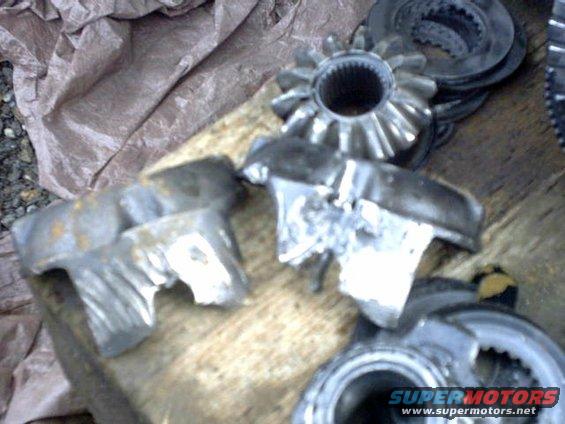 mar07696.jpg 8.8 traclock.  Very thin, Very weak