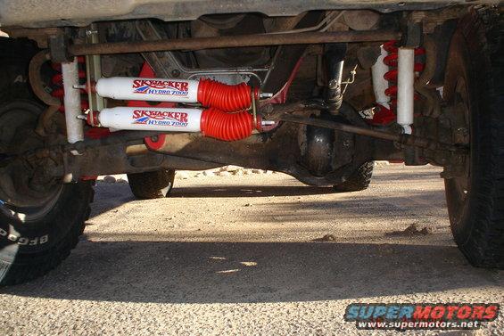 DUAL STEERING STABYLIZERS.