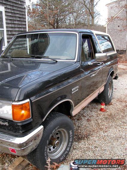 Black 1989 Ford Bronco 3/4 front view