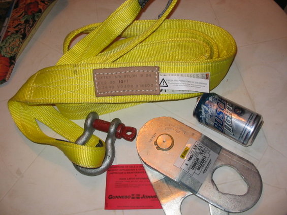 105_0542.jpg some of my recovery stuff, 6T WLL snatch block,10' x 2"(double wound) tree strap, 3/4" 4.75WLL D shackle