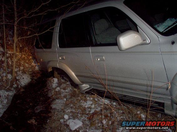tricia-3.jpg A friend's 2Runner that spun a few times on ice & backed into this ditch.
