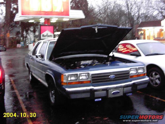 imag01212.jpg Hood popped.