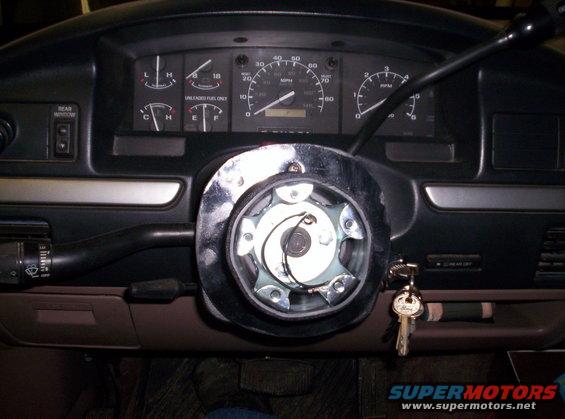 new-hub-+-plate.jpg new hub with homemade plate to cover behind it.